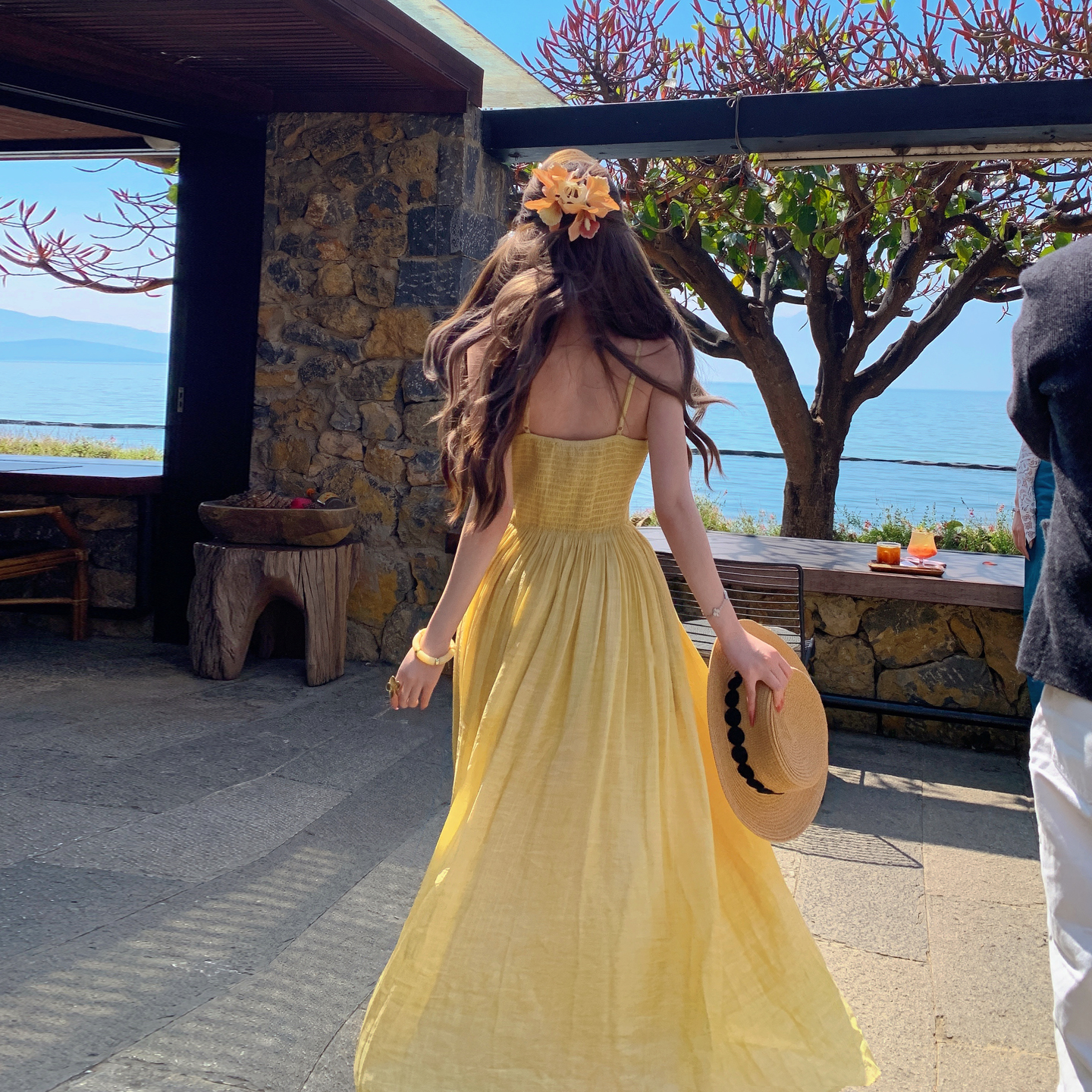 Summer Sleeveless V-Neck Maxi Dress with Pleated Details - Image 5