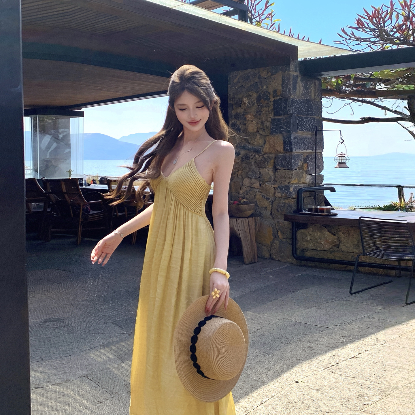 Summer Sleeveless V-Neck Maxi Dress with Pleated Details - Image 2