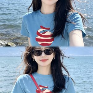 Dopamine Fresh Apple Print Short Sleeve T-Shirt for Women 2026 Summer Playful Relaxed Top