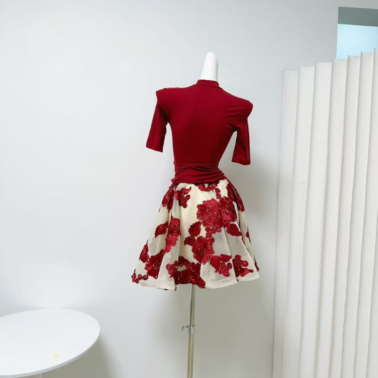 Women's Embroidered Mesh Flared A-Line Skirt Set - Image 3