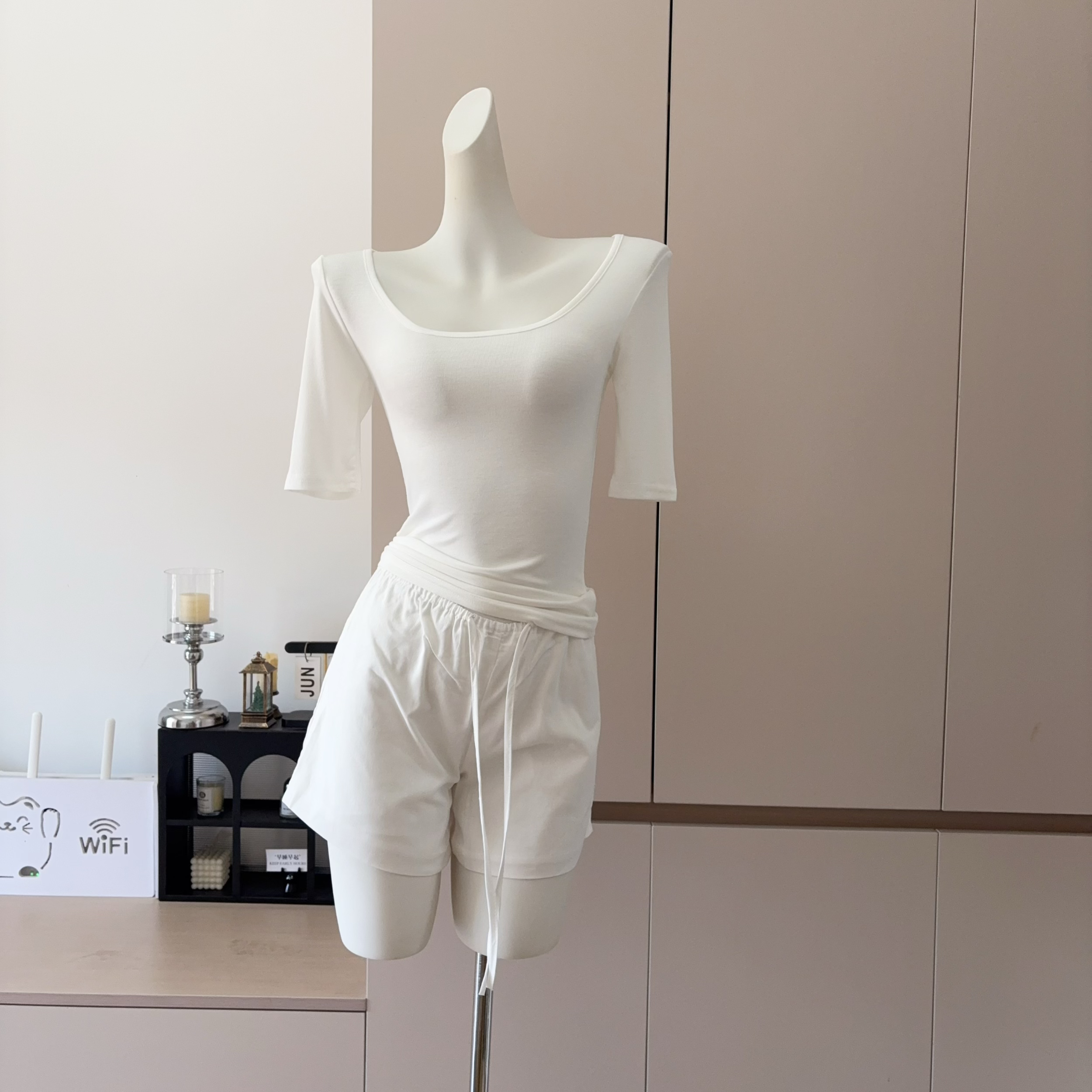 White Casual Women's Summer Thin New High Waist Slimming A-Line Linen Shorts Versatile Top - Image 2