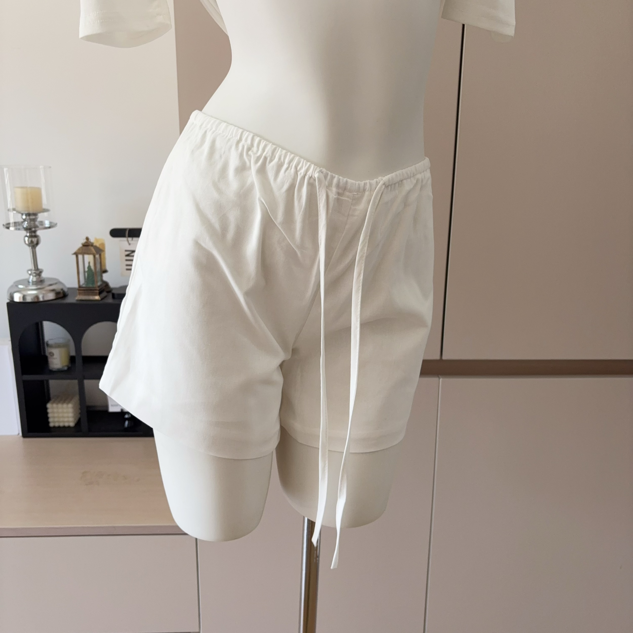 White Casual Women's Summer Thin New High Waist Slimming A-Line Linen Shorts Versatile Top - Image 4