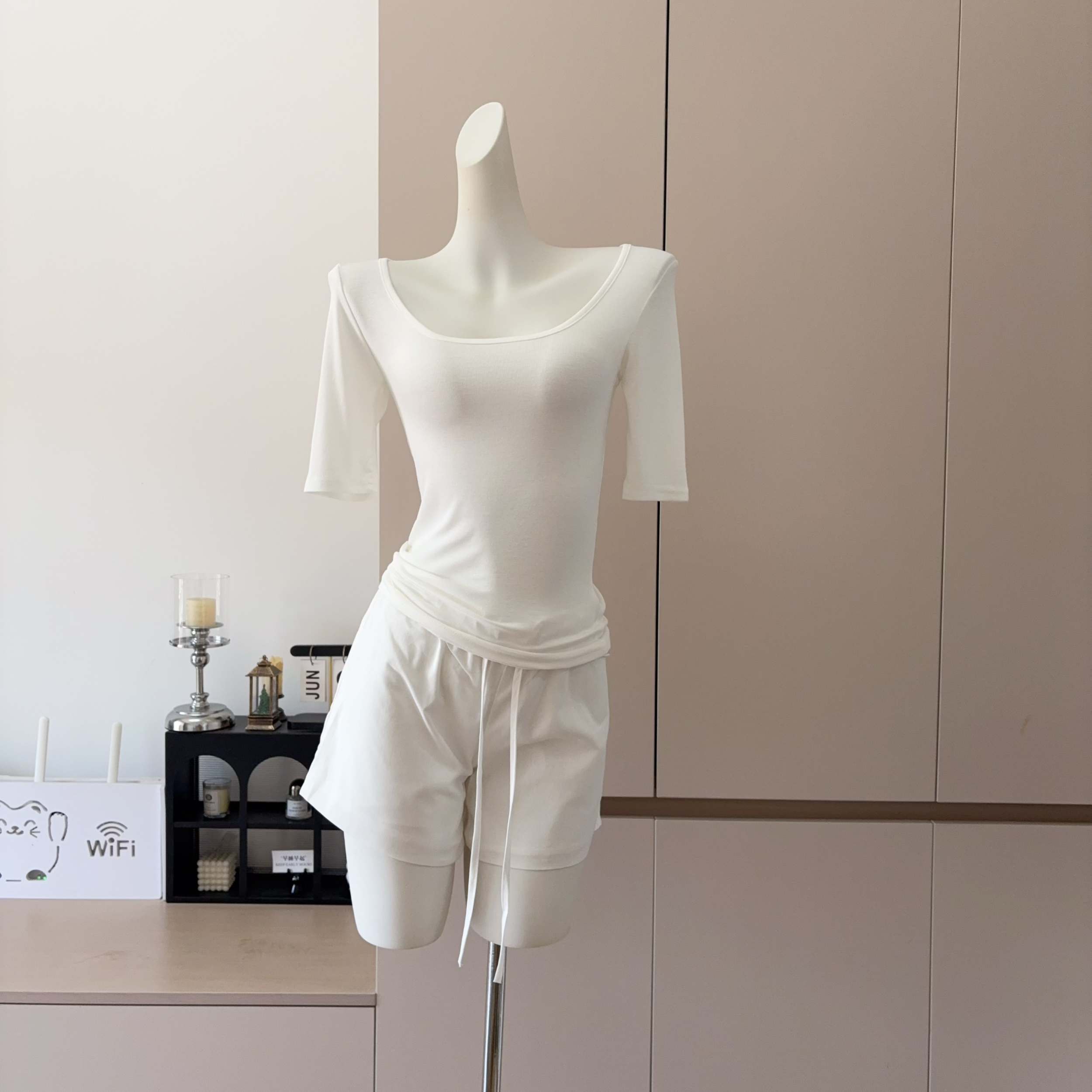 White Casual Women's Summer Thin New High Waist Slimming A-Line Linen Shorts Versatile Top - Image 5