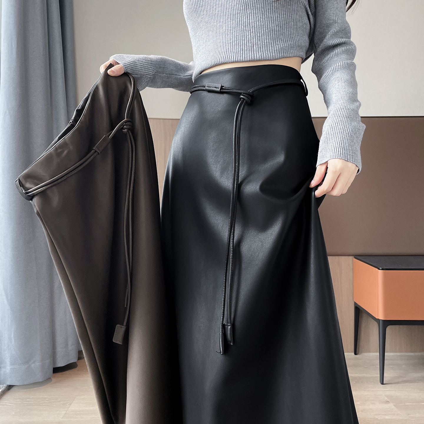 Women's Retro High-Waist PU Leather A-Line Midi Skirt with Belt